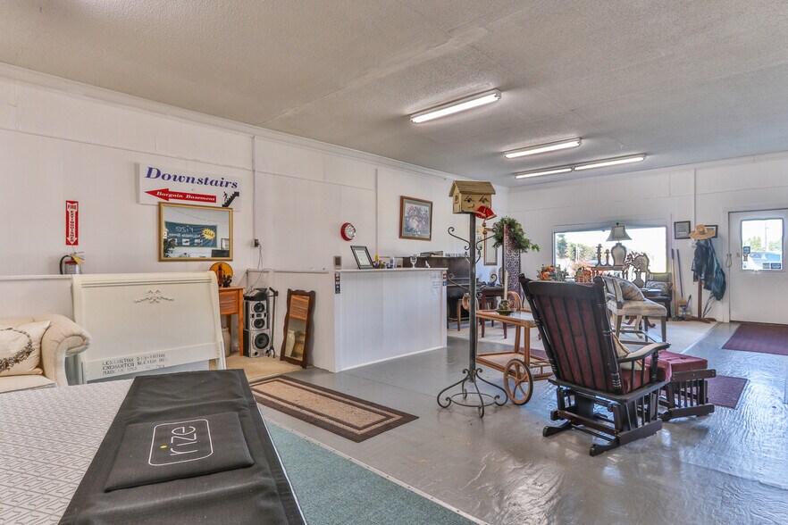 More Photos Of 3506 Springs Rd, Hickory Freestanding For Sale