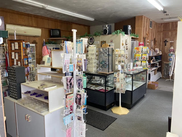 More Photos Of 3 W Hempfield Dr, Irwin Medical For Lease