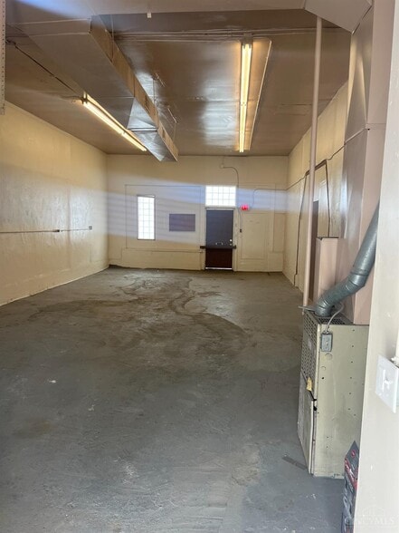 More Photos Of 8201-8207 Vine St, Cincinnati Storefront For Sale