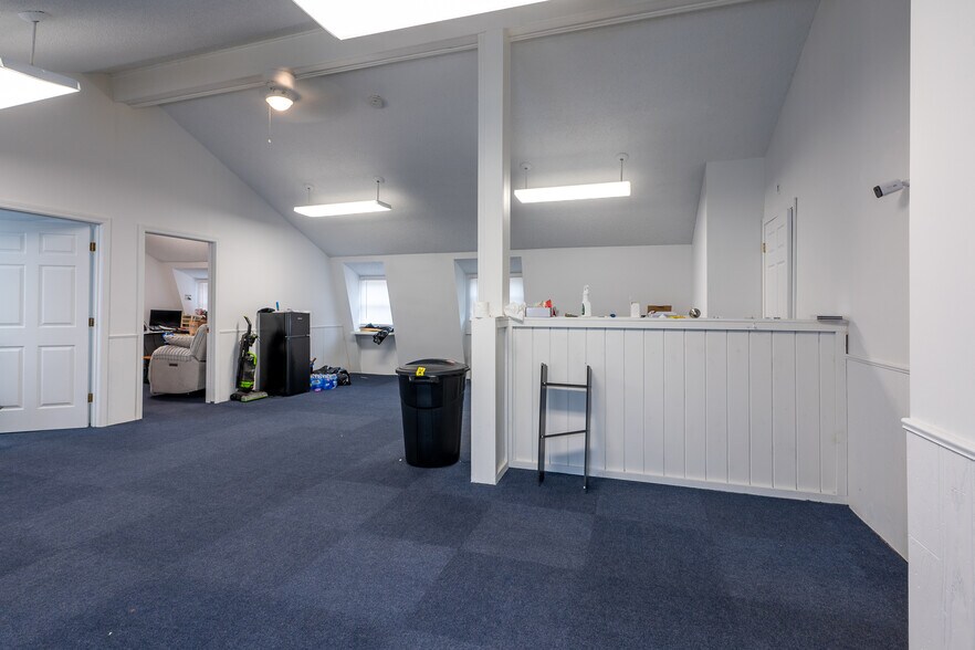 More Photos Of 193 Park St, Rockland Freestanding For Sale