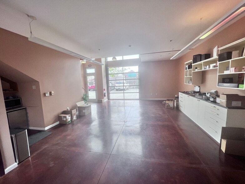 More Photos Of 1331 7th St, Berkeley Loft Creative Space For Lease