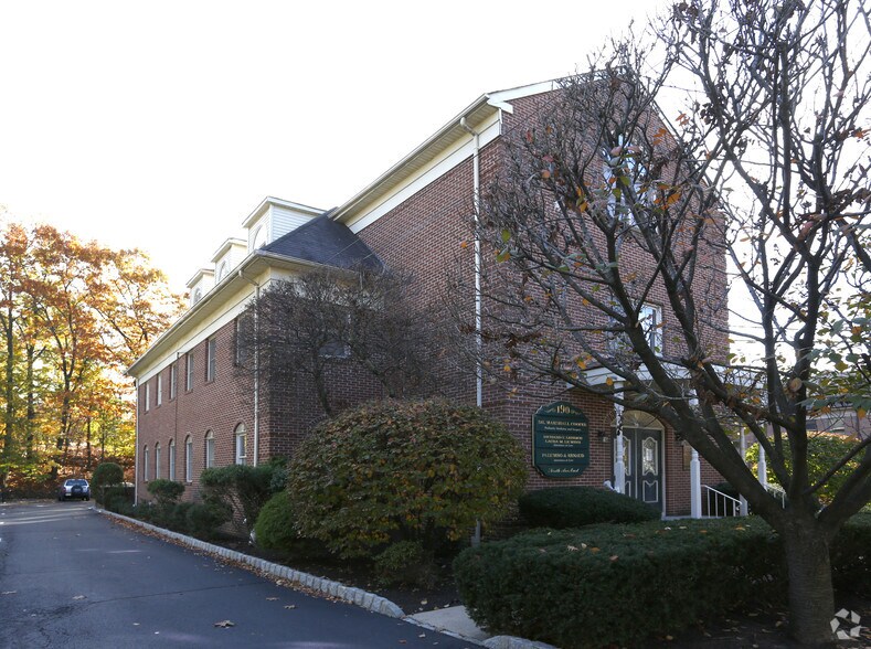 More Photos Of 190 North Ave E, Cranford Medical For Lease