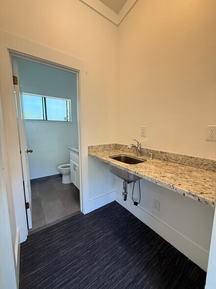 More Photos Of 110 Tiburon Blvd, Mill Valley Office For Lease