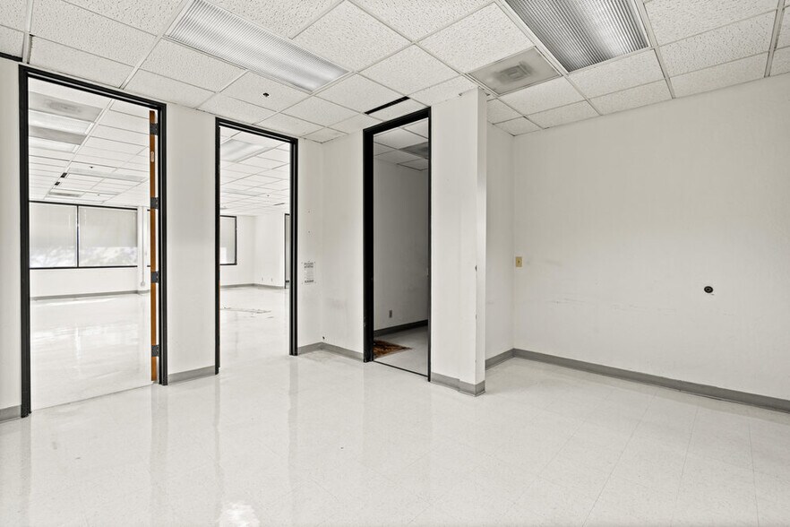 More Photos Of 3235 Kifer Rd, Santa Clara Office For Sale