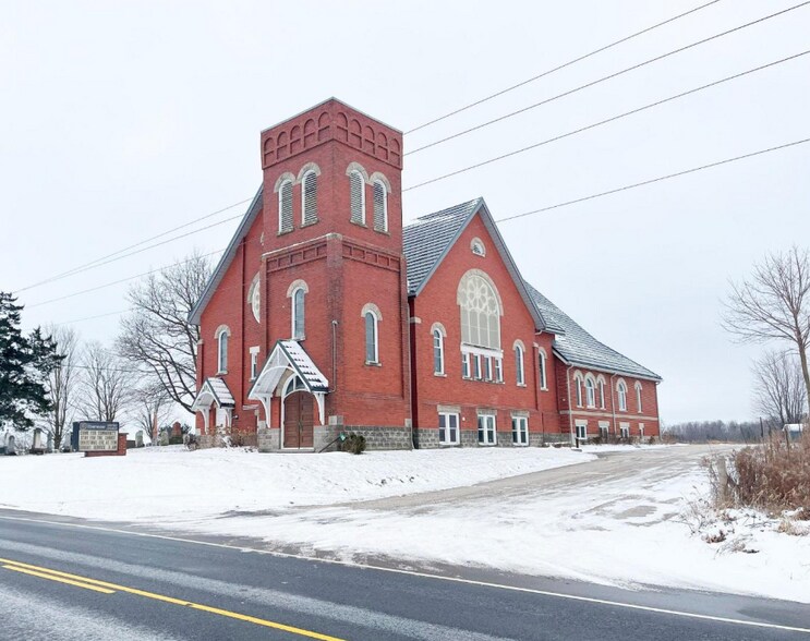 Primary Photo Of 12274 Guelph Line, Milton Specialty For Sale