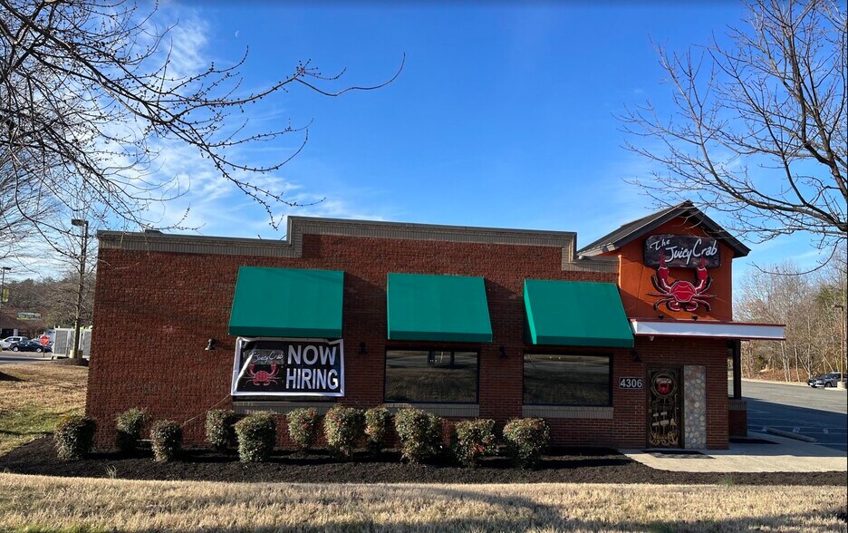 Primary Photo Of 4306 S Laburnum Ave, Richmond Restaurant For Lease