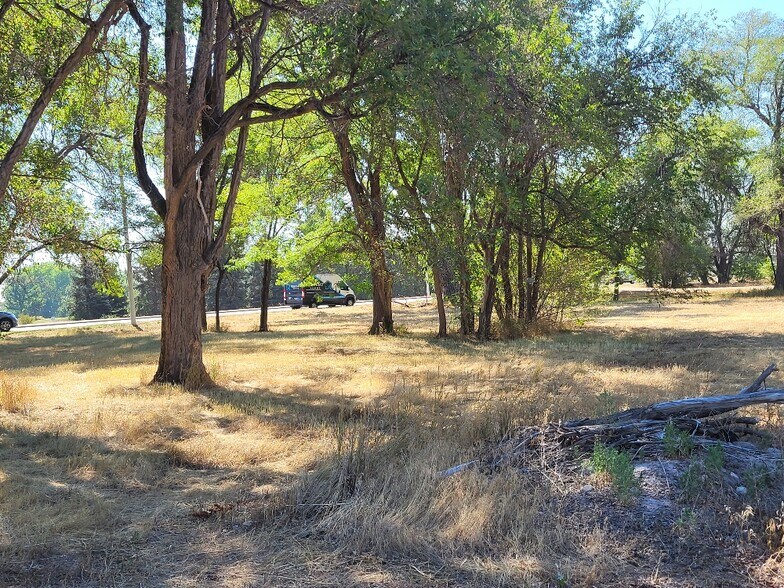 More Photos Of 139 Hover St, Longmont Land For Sale