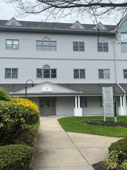 More Photos Of 420 E Main St, Branford Medical For Sale