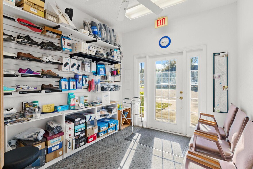 More Photos Of 407 E Alfred St, Tavares Office For Sale