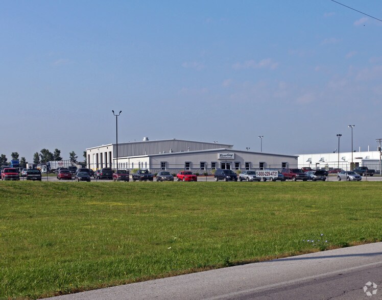 More Photos Of 1827 Sandusky St, Fostoria Warehouse For Sale
