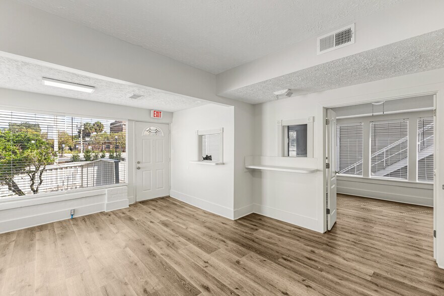 More Photos Of 138 E Gore St, Orlando Medical For Sale