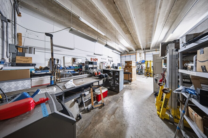 More Photos Of 2422 N Military Trl, West Palm Beach Warehouse For Sale