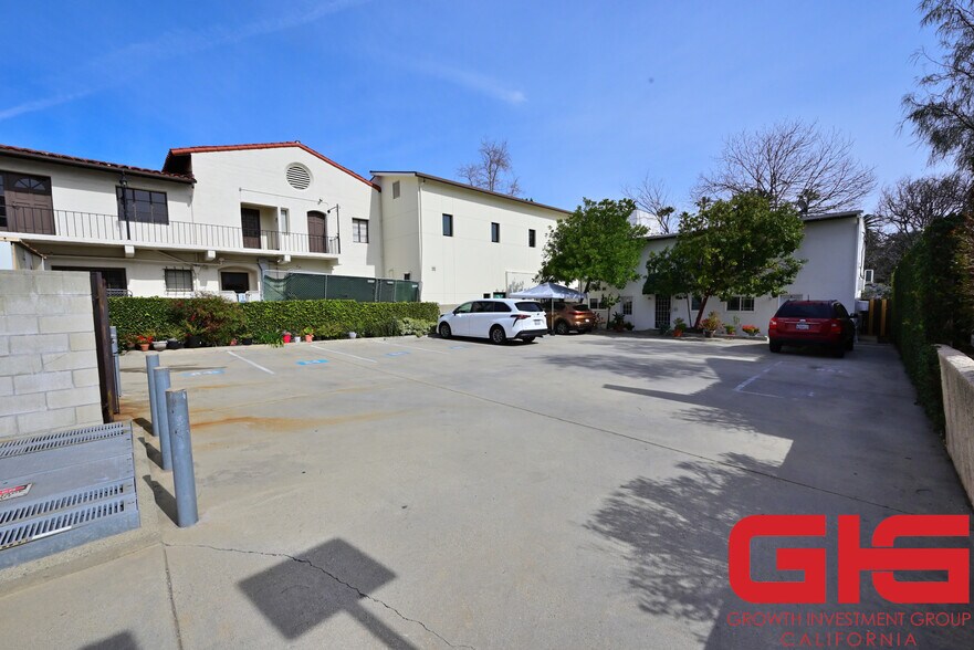 More Photos Of 88 N Hill Ave, Pasadena Storefront For Sale