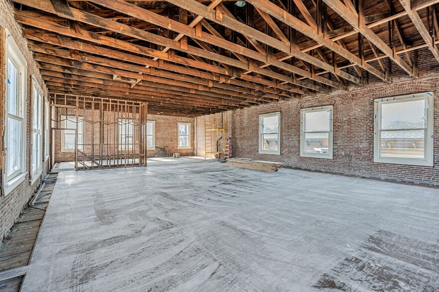 More Photos Of 1649 12th Ave, Oakland Religious Facility For Sale