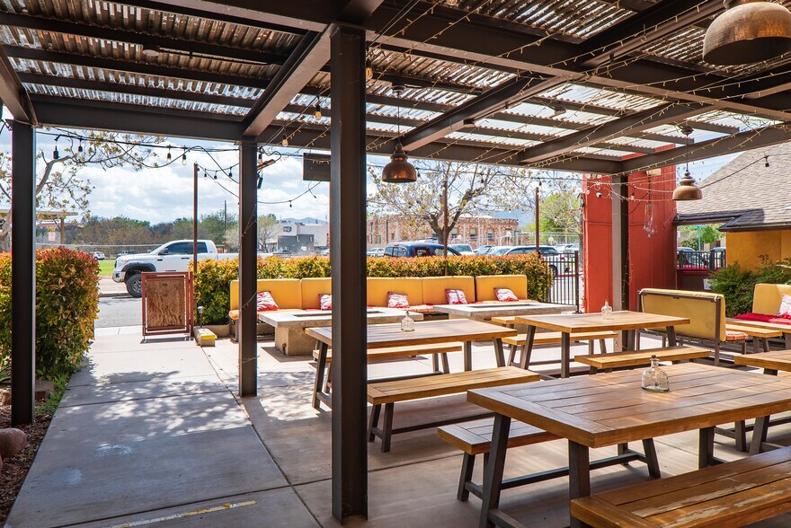 More Photos Of 102 E Pima St, Cottonwood Restaurant For Sale