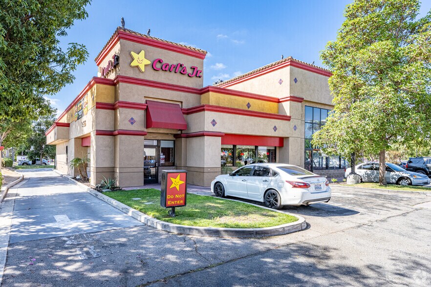 More Photos Of 14525 Lakewood Blvd, Paramount Storefront Retail Office For Sale