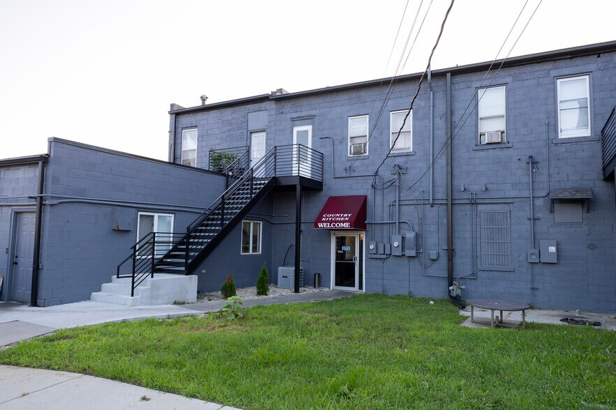 More Photos Of 118-120 N Main St, Hebron General Retail For Sale