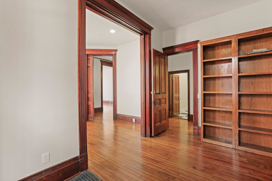 More Photos Of 408 W King St, Martinsburg Loft Creative Space For Lease