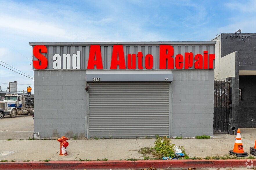 More Photos Of 7129-7133 Vineland Ave, North Hollywood Warehouse For Sale