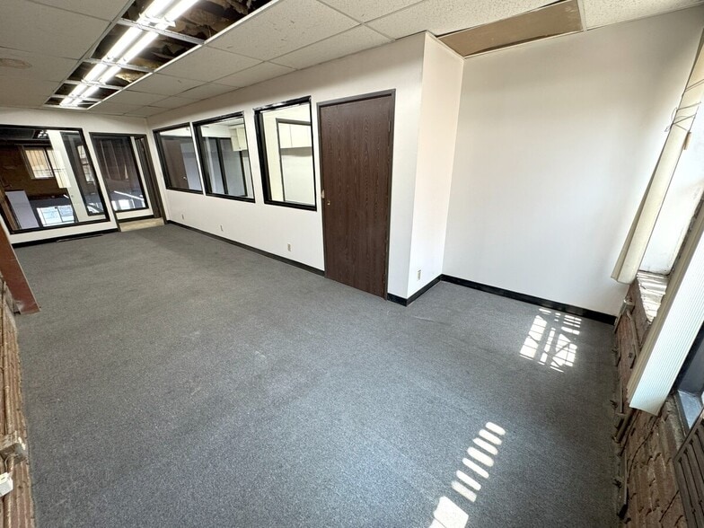 More Photos Of 822-824 Wall St, Los Angeles Storefront Retail Office For Lease