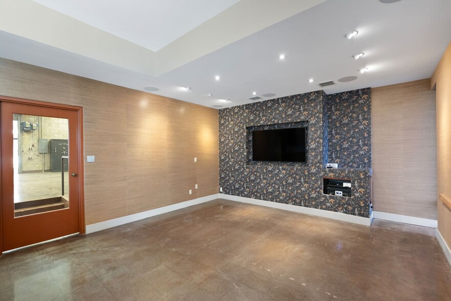 More Photos Of 1104-1106 Mission St, Pasadena Office Residential For Sale