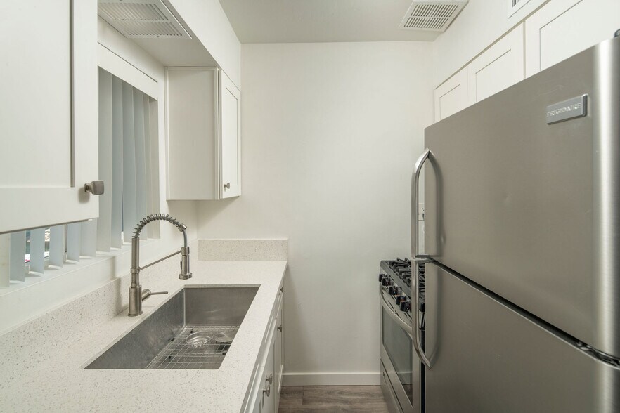 More Photos Of 1934 E Fairmount Ave, Phoenix Apartments For Sale