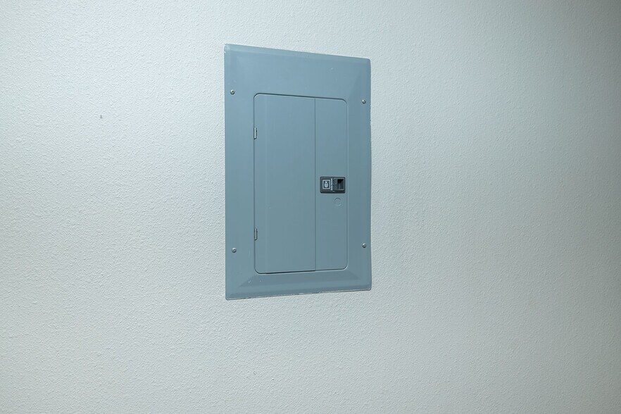 More Photos Of 116 W Pine Ave, El Dorado Office Residential For Sale