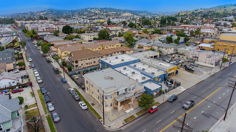 More Photos Of 2301 Pasadena Ave, Los Angeles Apartments For Sale