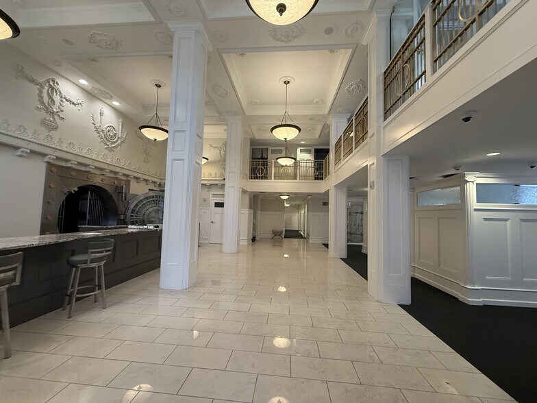 More Photos Of 730 17th St, Denver Office For Sale