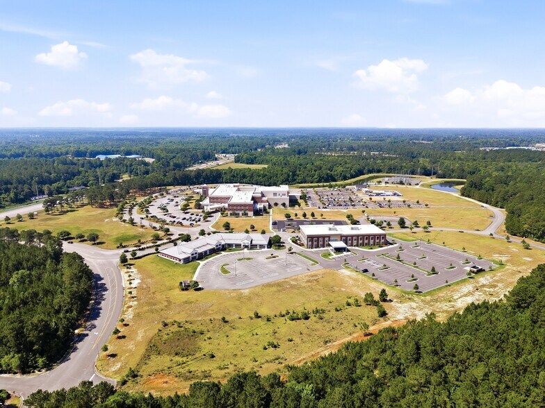 More Photos Of 584 Hospital Dr NE, Bolivia Medical For Lease