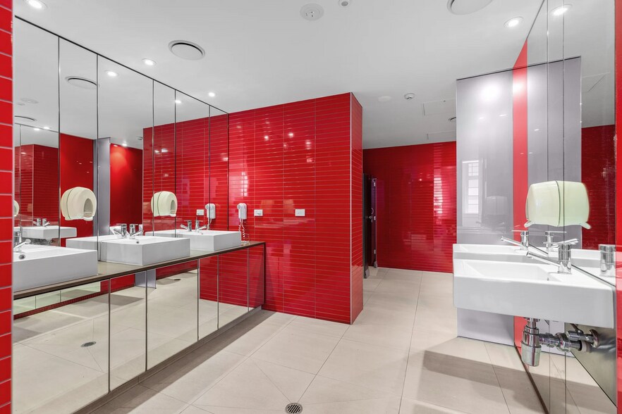 More Photos Of 593 Hunter St, Newcastle West Office For Lease