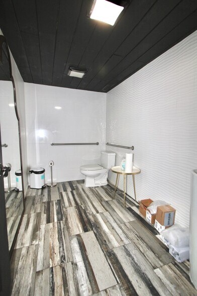 More Photos Of 9-11 Kelley Sq, Worcester Apartments For Lease