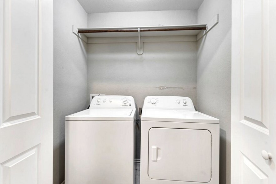 More Photos Of 2755 W Kilimanjaro Way, Rogers Multifamily For Sale