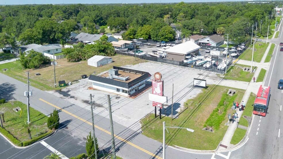 More Photos Of 9710 E Colonial Dr, Orlando Fast Food For Sale
