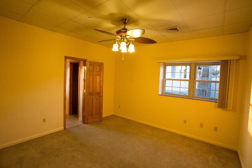 More Photos Of 1389 University Ave, Morgantown Apartments For Sale