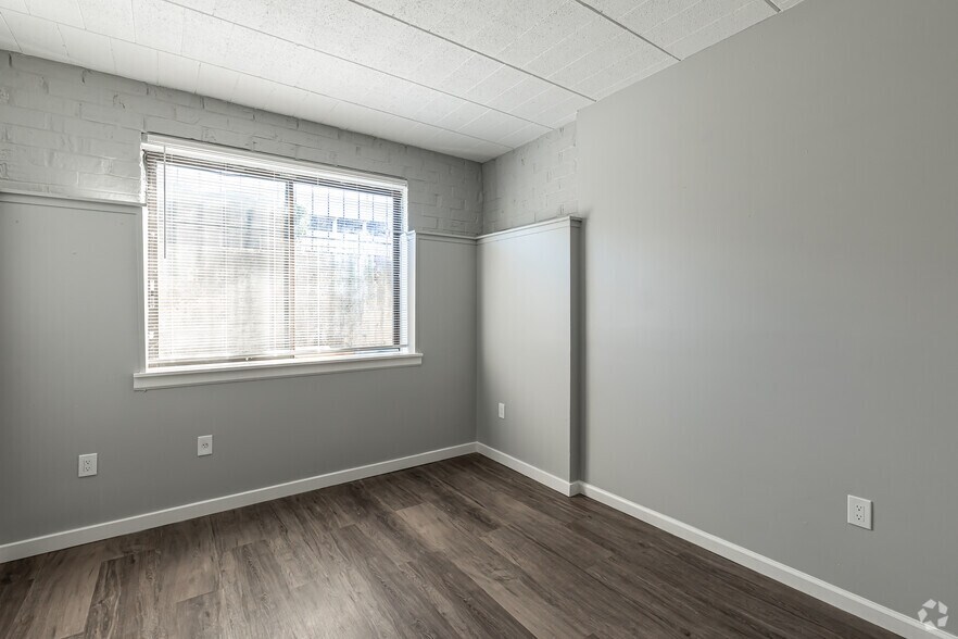 More Photos Of 59 Sumner St, Hartford Apartments For Sale