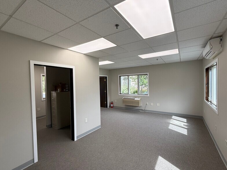 More Photos Of 144 Ivy Ln, King Of Prussia Medical For Sale