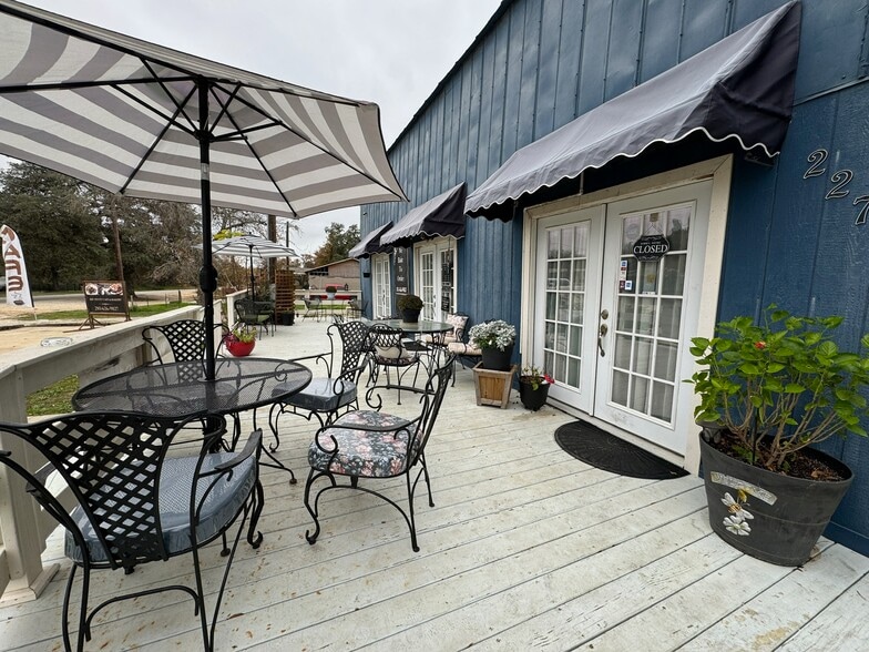 More Photos Of 2275 Old Pleasanton Rd, San Antonio General Retail For Sale