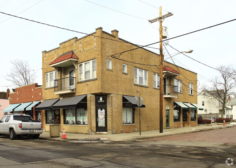 Primary Photo Of 15813 Waterloo Rd, Cleveland Storefront Retail Residential For Lease