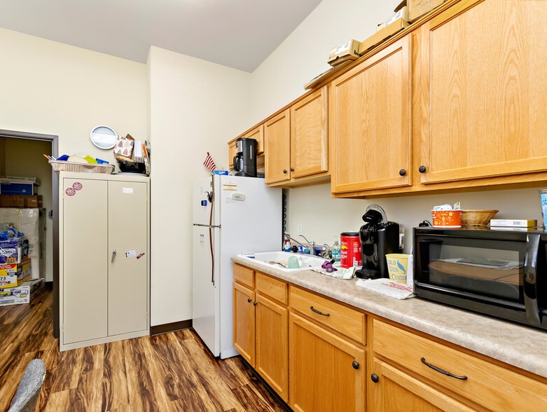 More Photos Of 916 Indiana Ave, Pueblo Medical For Sale