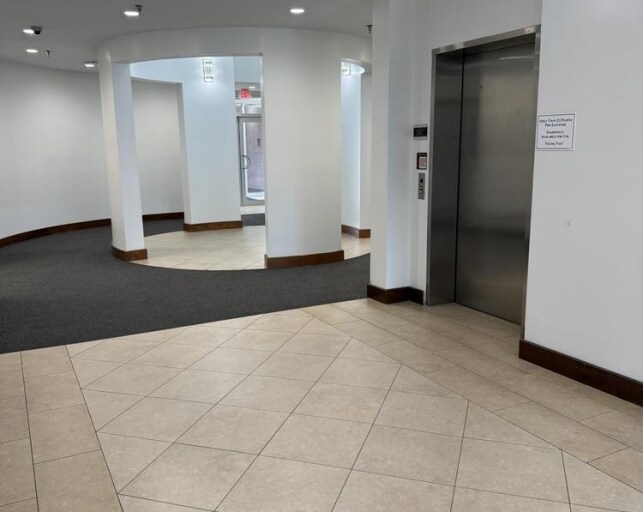 More Photos Of 901 Dulaney Valley Rd, Towson Medical For Lease