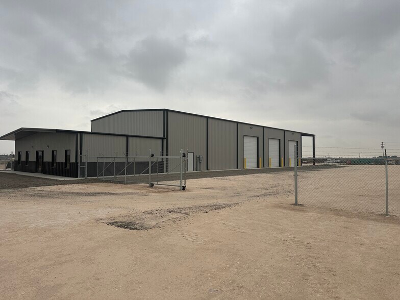 More Photos Of 3015 W County Road 135, Midland Industrial For Lease