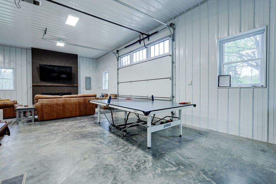 More Photos Of 5685 County Road 33, Canandaigua Specialty For Sale
