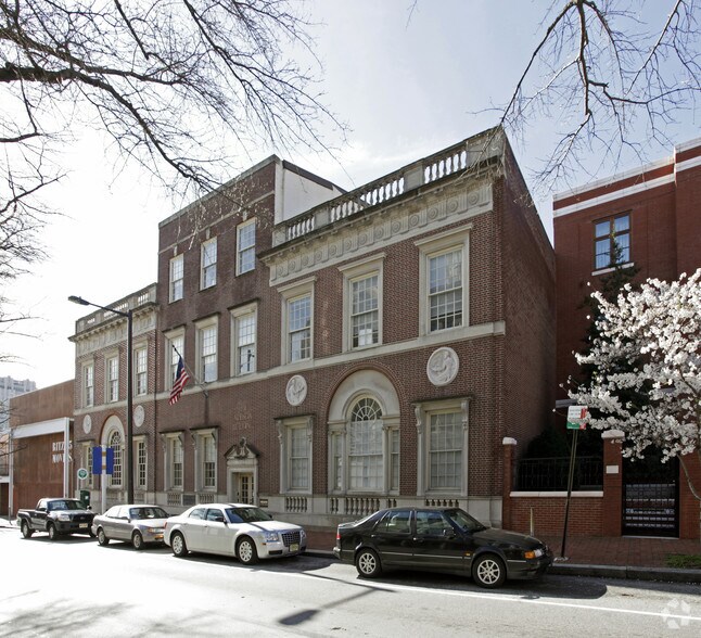 More Photos Of 226 Walnut St, Philadelphia Loft Creative Space For Lease