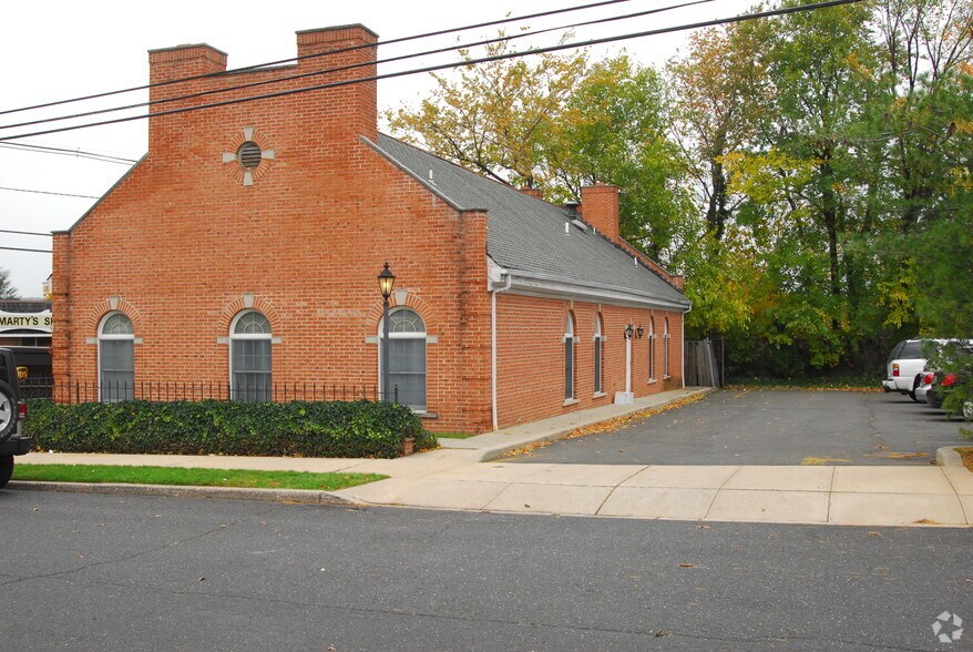 More Photos Of 1323 Stuyvesant Ave, Union Township Medical For Sale