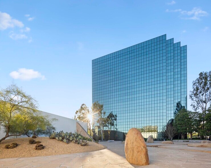 More Photos Of 3200 Park Center Dr, Costa Mesa Office For Lease