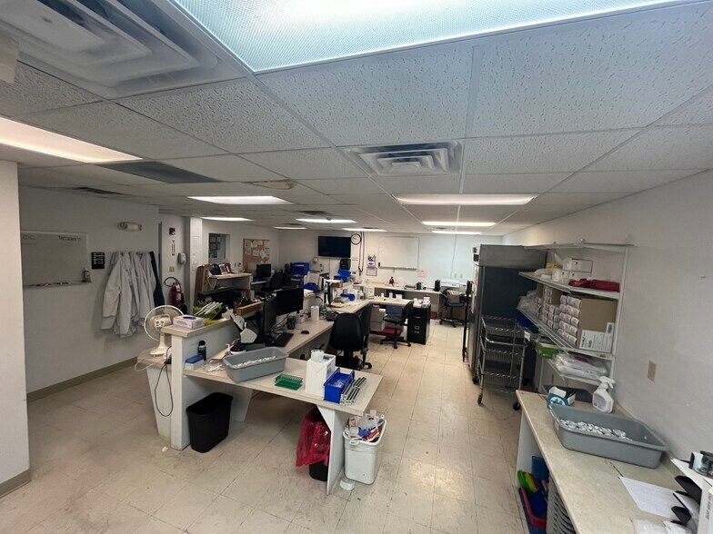 More Photos Of 415 Main St, Worcester Medical For Sale