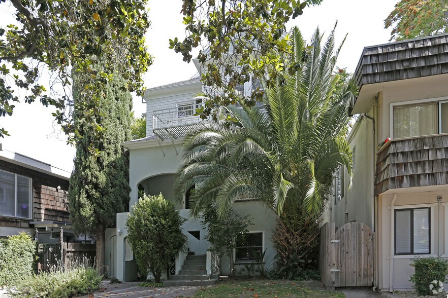 More Photos Of 2423 L St, Sacramento Apartments For Sale