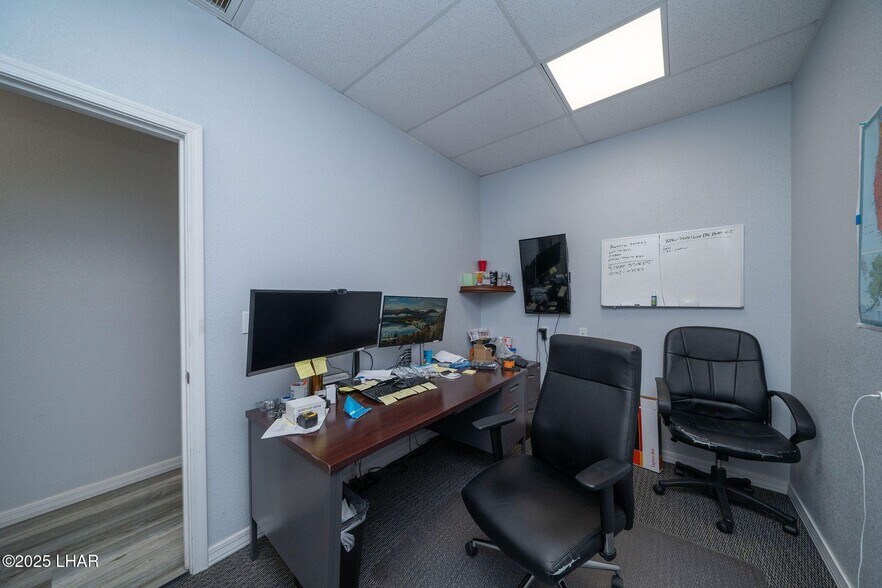 More Photos Of 2880 Sweetwater Ave, Lake Havasu City Light Manufacturing For Lease