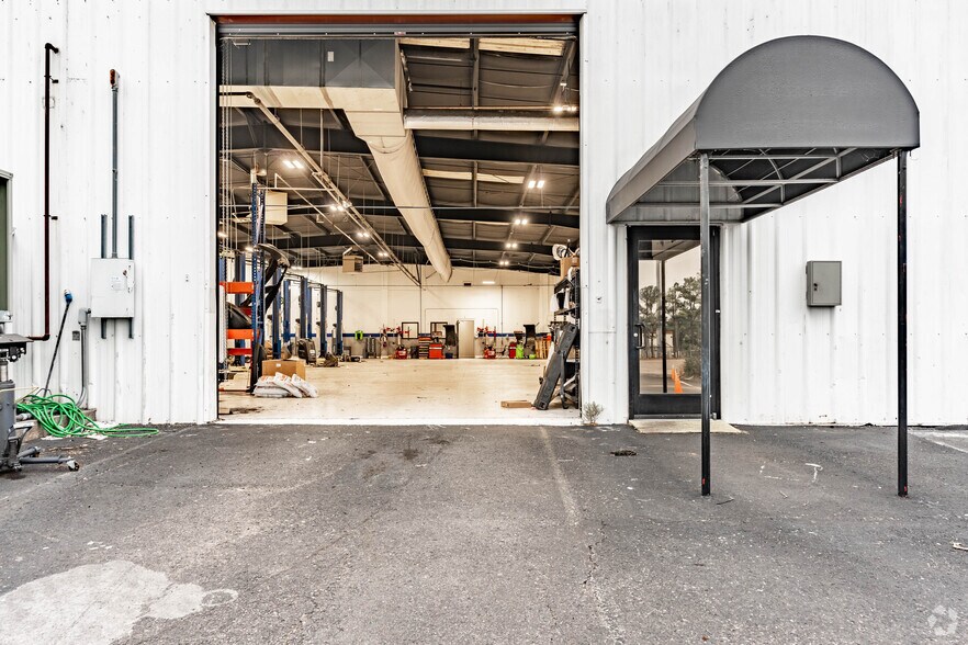 More Photos Of 1809-1811 Gallatin Pike N, Madison Auto Dealership For Lease